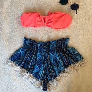 Comfy Aztec pattern shorts